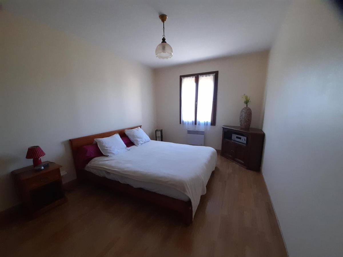 La Belle Maisonette 몽모리옹 외부 사진